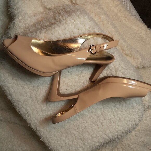 "ETIENNE aigner" sz 9M bone patent heel - Picture 2 of 7